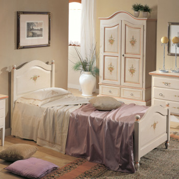 Letto singolo laccato e decorato a mano, dettaglio testata