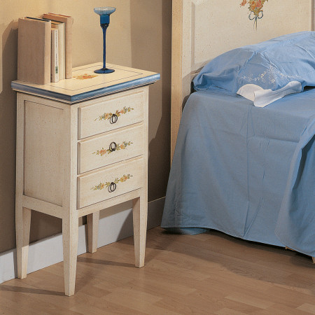 Cameretta classica in legno laccata, dettaglio cassetti decorati