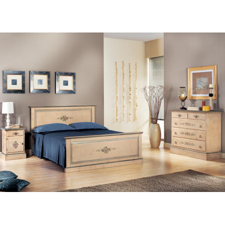 Letto due piazze laccato e decorato a mano, dettaglio decorazioni