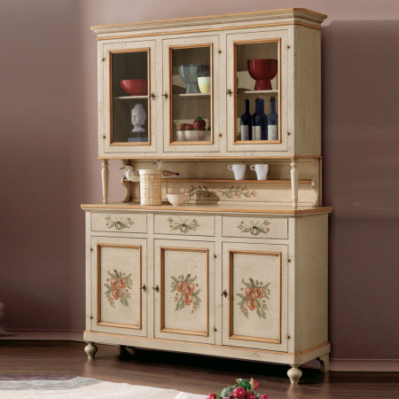 Credenza con alzata laccata con decori floreali e vetrina