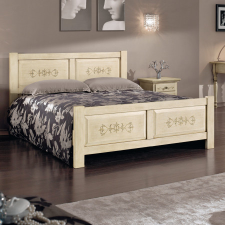 Letto matrimoniale decorato a mano con testata classica