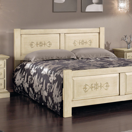 Letto matrimoniale decorato a mano con bugne diamantate