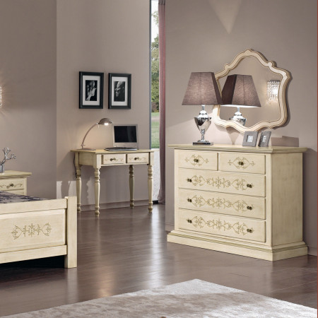 Specchiera classica sagomata con cornice dettagliata
