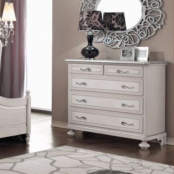 Comò classico laccato con 5 cassetti, dettagli finitura