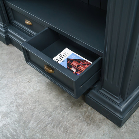 Libreria classica in legno con cassetti