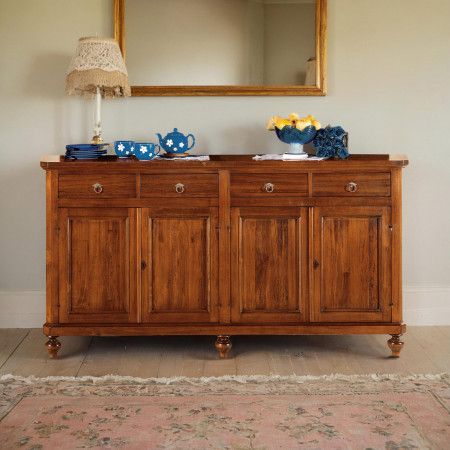 Credenza classica in legno con piano rettangolare