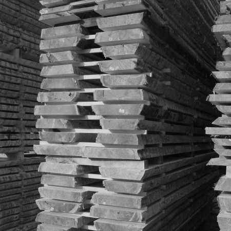 Dettaglio legno massello Angolo porta tv a 2 ante