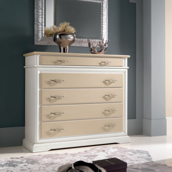 Comò classico 5 cassetti, dettaglio maniglie lavorate