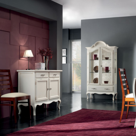 Credenzina classica 2 porte e 2 cassetti, gambe curve