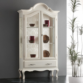 Vetrina 2 porte 1 cassetto, dettaglio gambe curve