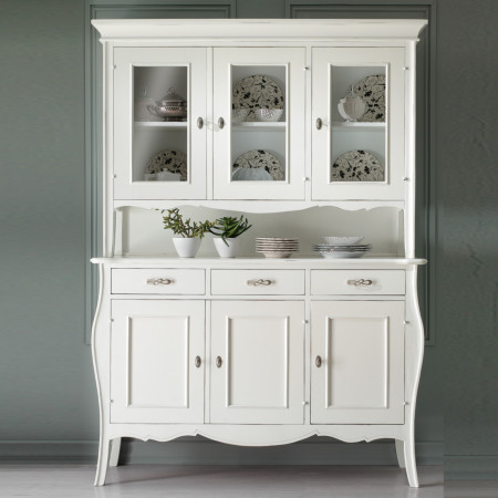 Credenza classica con 3 porte 3 cassetti, dettaglio gambe curve