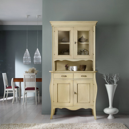 Vetrina contemporanea con porte a vetro in ambiente moderno
