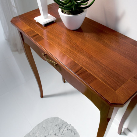 Consolle classica in legno di noce intarsiato con cassetto