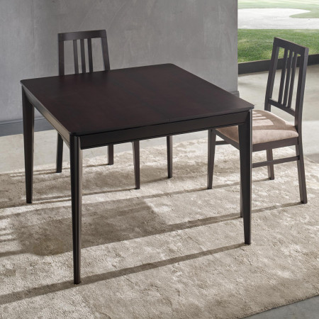Tavolo elegante in legno allungabile da 100x100 a 140x100