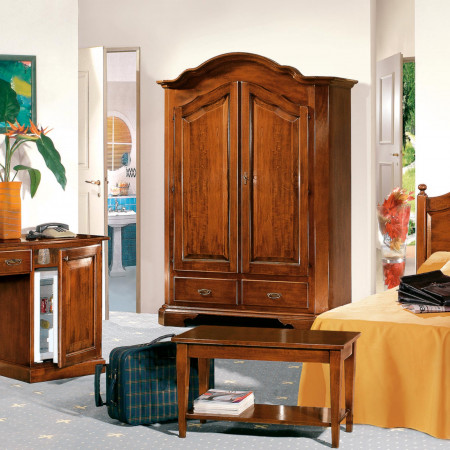 Portavaligie classico in legno con struttura robusta