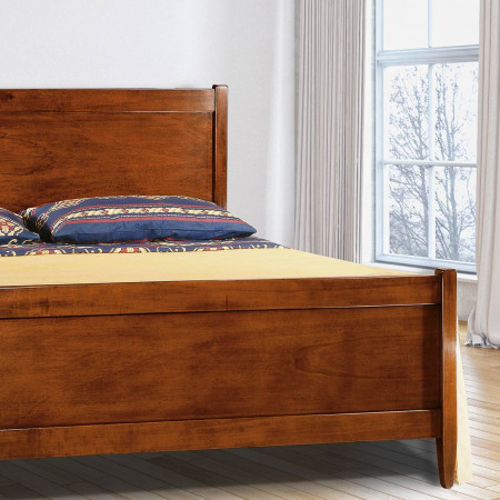 Letto matrimoniale classico in legno, dettaglio testata