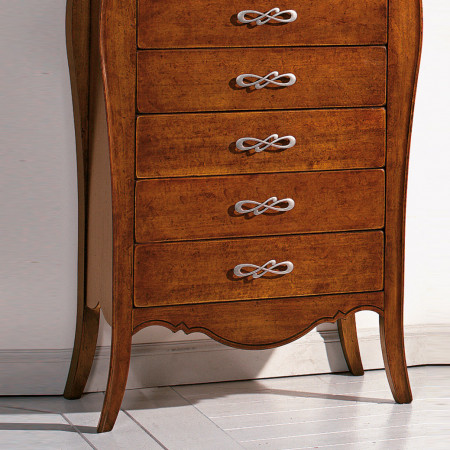 Cassettiera classica sagomata, dettaglio gambe curve