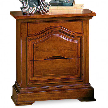 Comodino classico 3 cassetti, dettaglio cornice sagomata