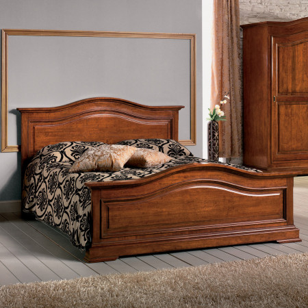 Letto classico in legno massello di pioppo con testata sagomata