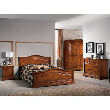 Letto classico in legno a due piazze con testata sagomata