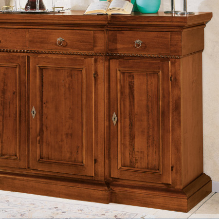 Credenza classica con cornice intagliata, dettaglio frontale
