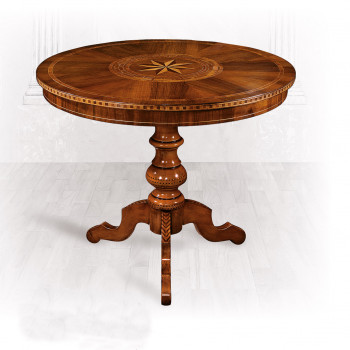 Tavolo intarsiato rotondo con dettaglio del piano
