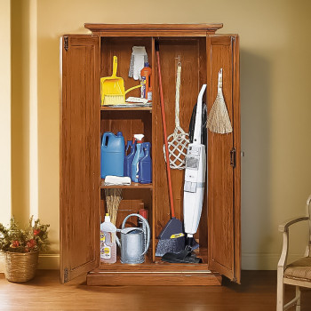 Armadio ripostiglio con 2 ante, dettaglio interno organizzato