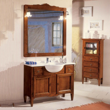 Bagno con specchiera e lampade, dettaglio legno
