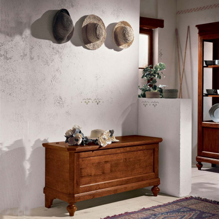 Cassapanca classica in legno massello con piedi torniti