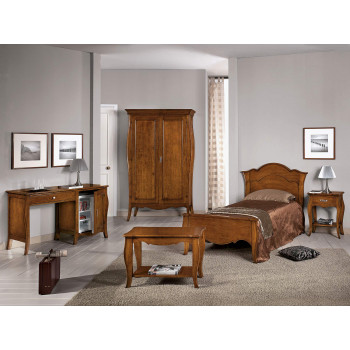 Camera da letto classica in legno con scrittoio portafrigo