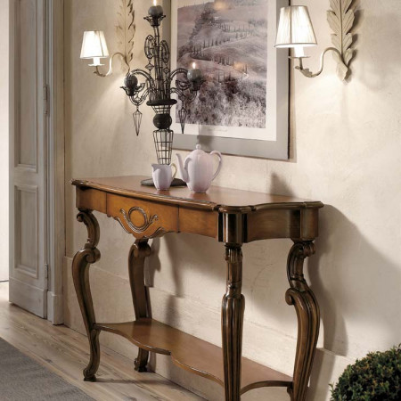 Consolle con gambe intagliate in legno massello