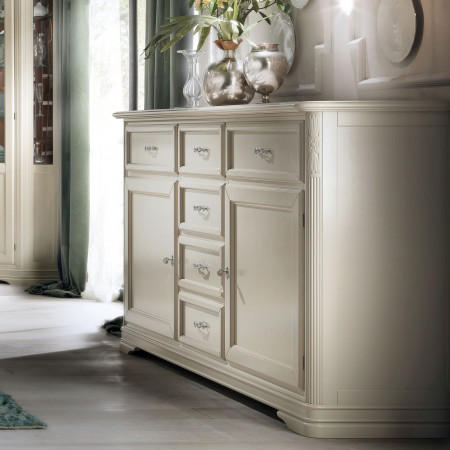 Credenza seicento 2 ante 6 cassetti con dettagli intagliati