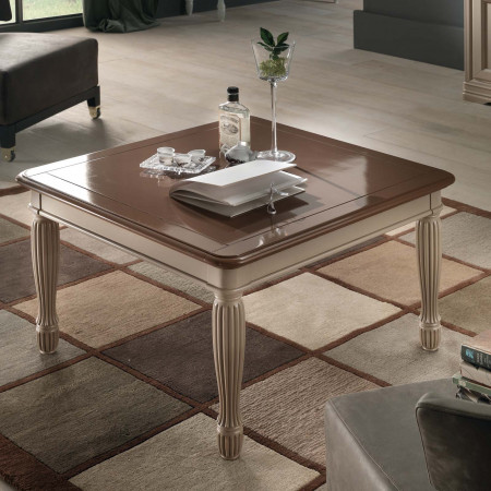 Tavolino quadrato da salotto, gambe rigate, legno massello