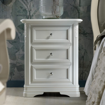 Comodino seicento 3 cassetti con dettagli intagliati