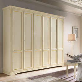 Consolle classica in legno con decorazioni intagliate