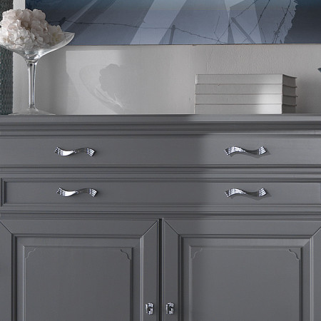 Credenza settecento 4 ante 2 cassetti, dettaglio maniglie