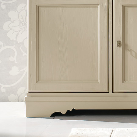 Dettaglio ante Credenza country con alzata