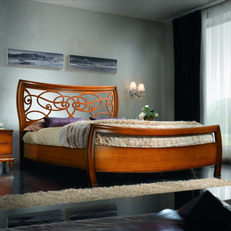 Letto due piazze testata traforata, dettaglio legno