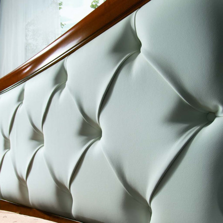 Dettaglio testata imbottita letto sagomato contemporaneo