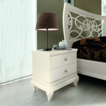 Comodino 2 cassetti con decoro in rilievo, dettaglio