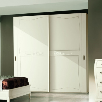 Armadio 2 ante scorrevoli con rilievi centrali