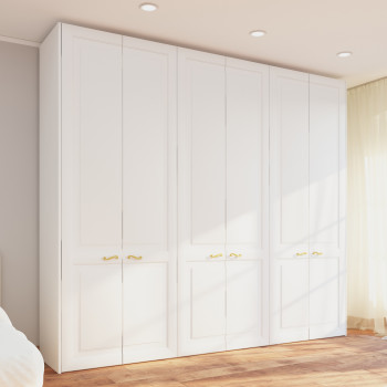 Armadio su misura effetto boiserie classica in legno bianco