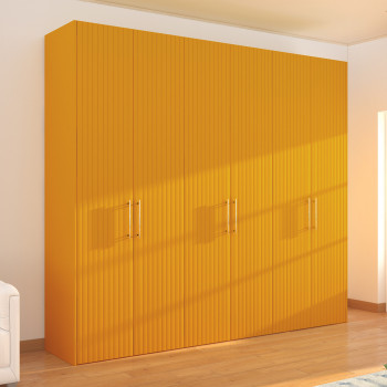 Armadio su misura dogato con 6 ante boiserie