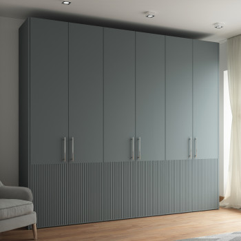 Armadio su misura effetto cannettato con 6 ante
