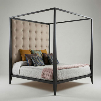 Letto a baldacchino moderno in legno di tiglio con testata imbottita