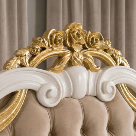 Letto Vienna in legno intagliato con testiera capitonnè