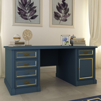 Scrivania in legno su misura con dettagli dorati