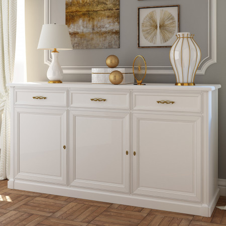 Credenza classica in legno su misura con dettagli decorativi