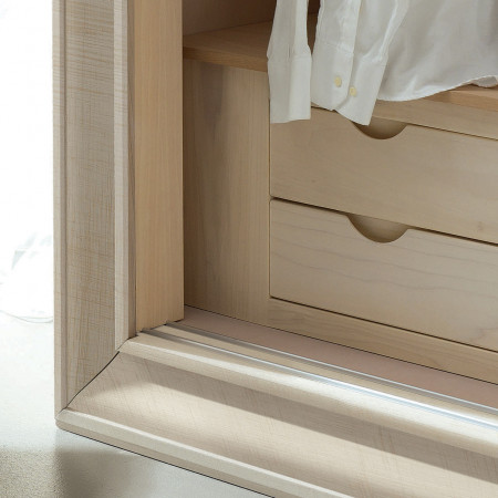 Dettaglio interno Cantiero New Age armadio 2 ante
