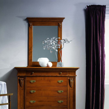 Specchiera con capitelli a foglia, dettaglio legno